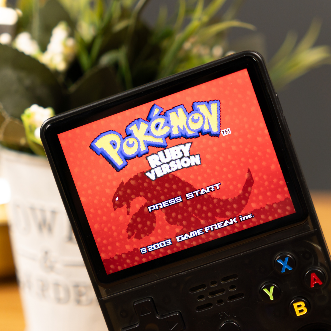 RetroFynn Console — Handheld Retro Gaming System (64GB / 128GB)